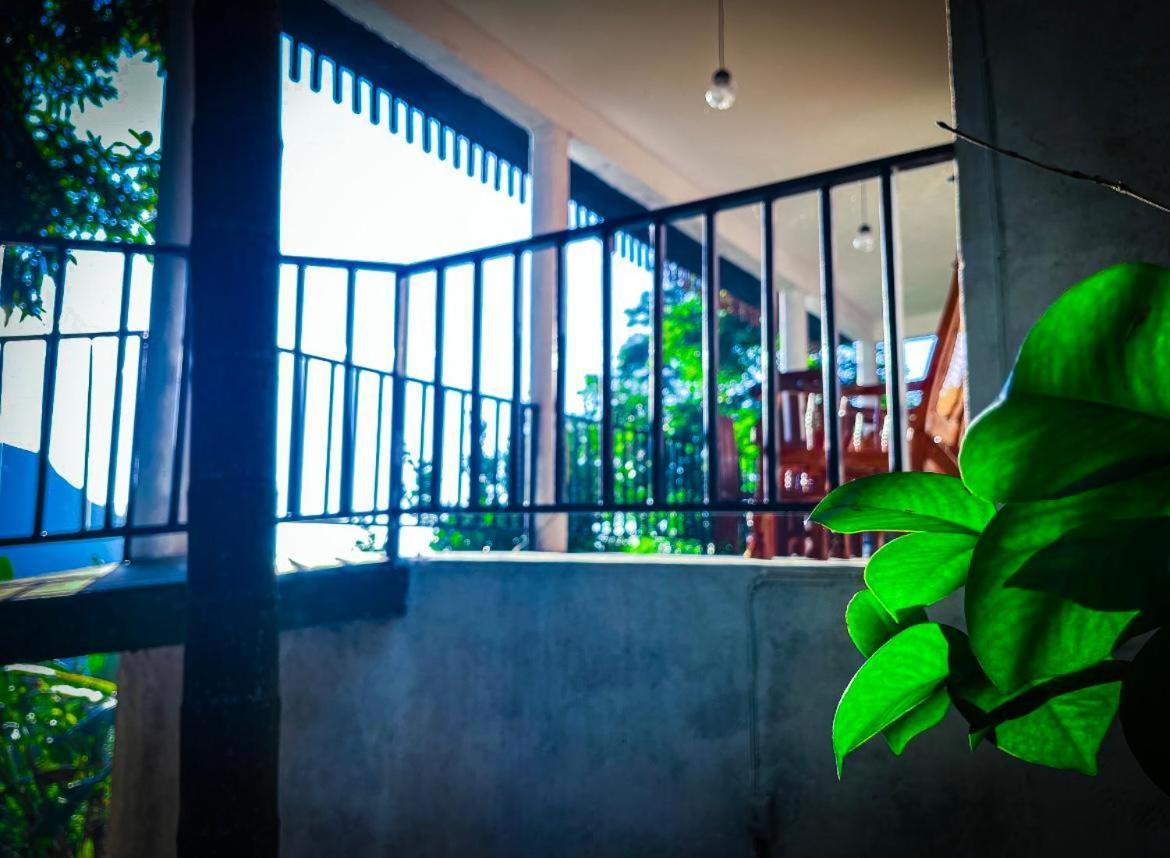 Nature Green Hotels On Rock Home Ella Extérieur photo