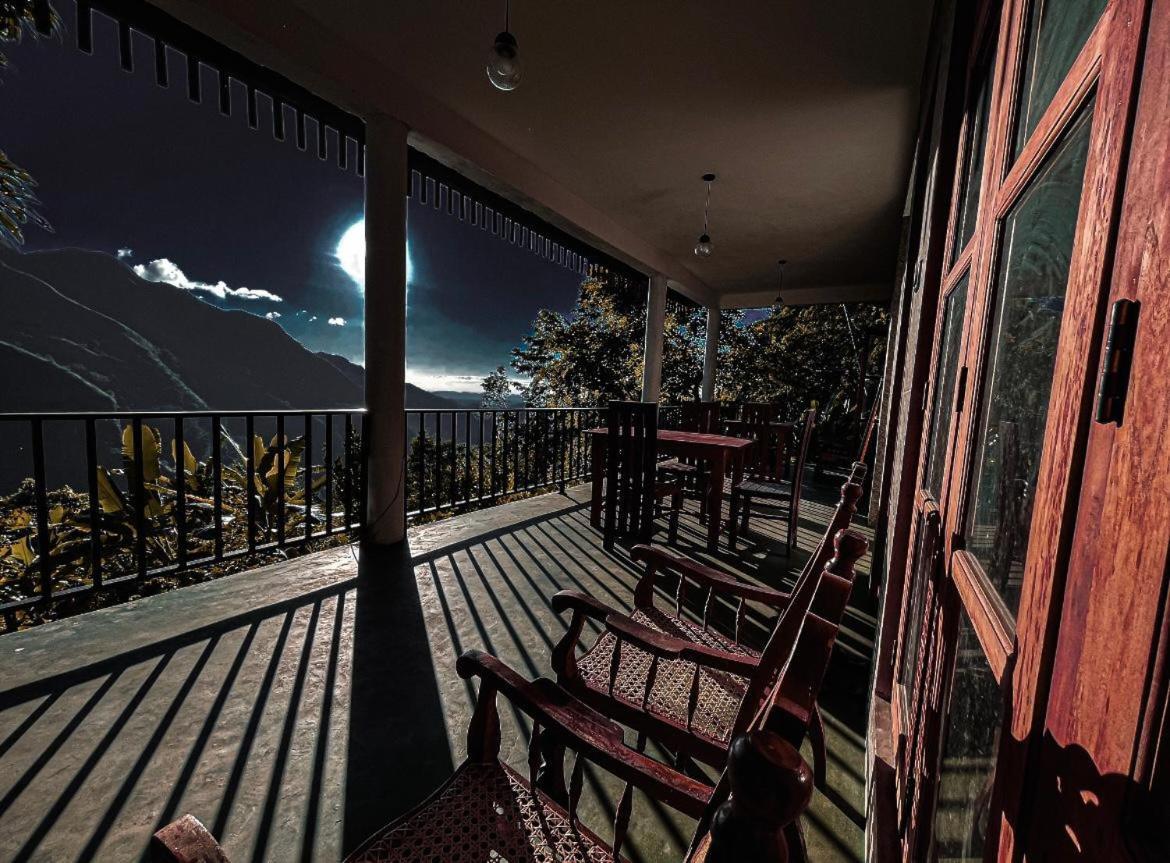 Nature Green Hotels On Rock Home Ella Extérieur photo