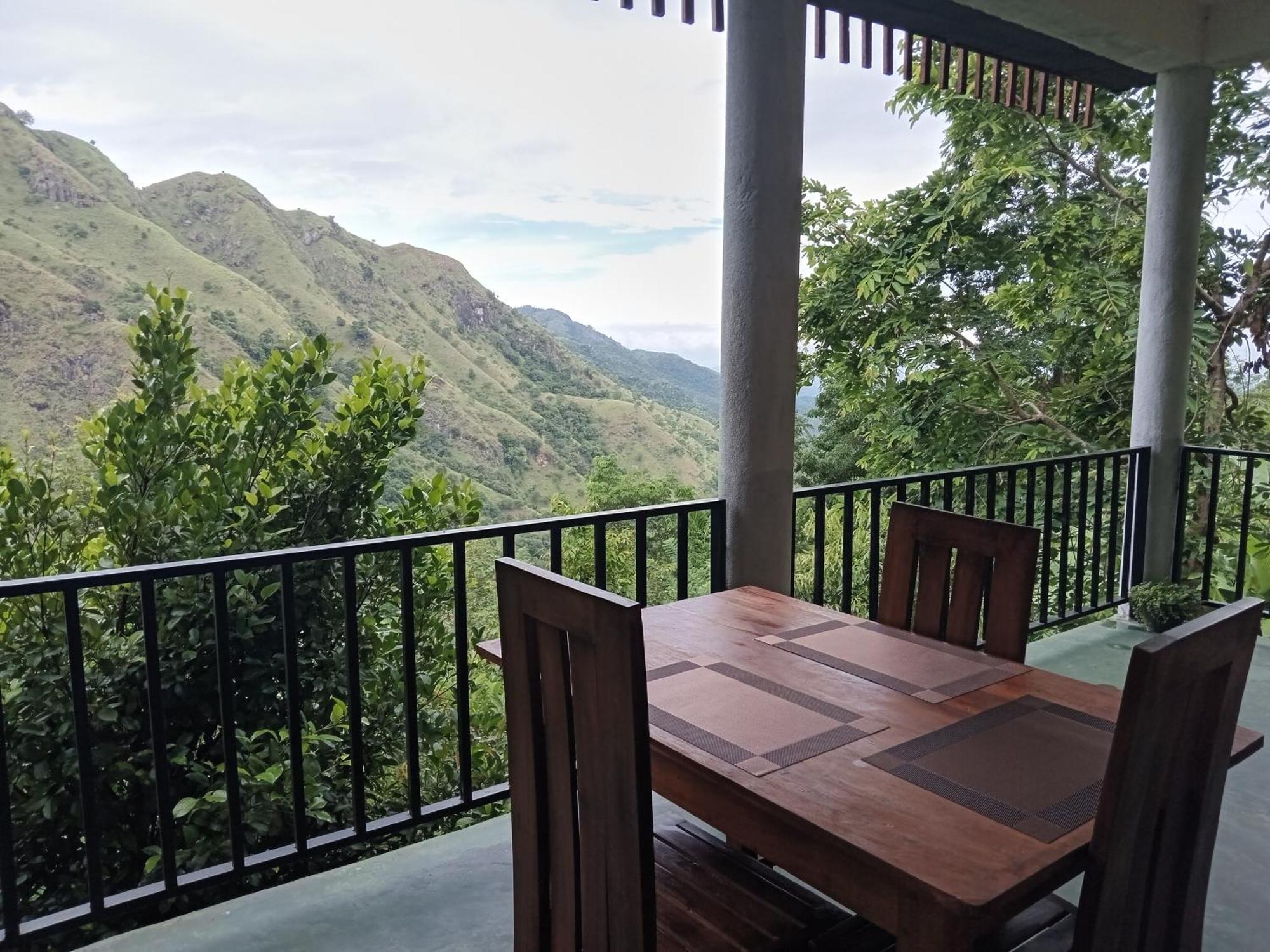 Nature Green Hotels On Rock Home Ella Extérieur photo